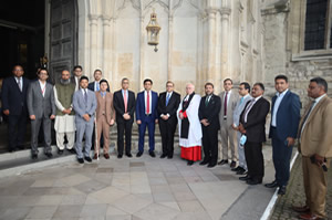 Westminster Abbey marks Pakistan Day with Special Service and raising Pakistani Flag at its roof top